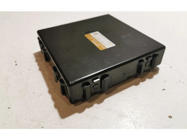 Блок управления климат-контролем 8865048060   Lexus RX 300