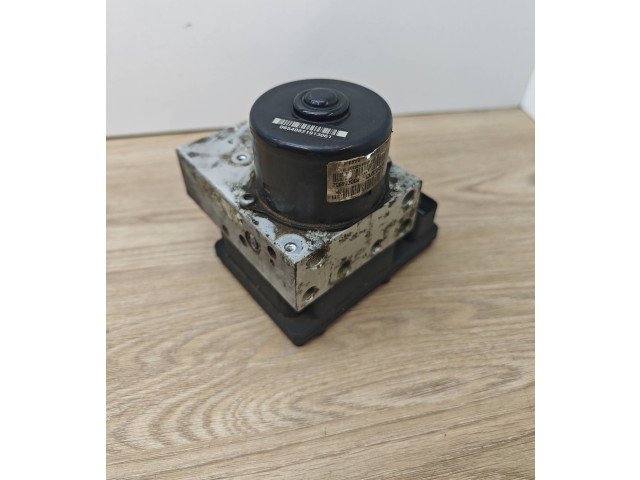 Jednotka ABS 30714956, 30714952   Volvo XC70 2006