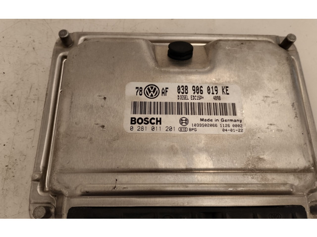 Řídící jednotka 038906019KE   Volkswagen Passat Alltrack 2004