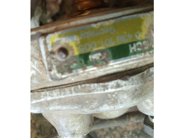 Vstřikovací lišta 0438101005   Audi 80 90 S2 B4     