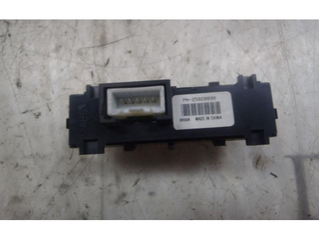 Блок управления 25828899, 25828898   Cadillac SRX