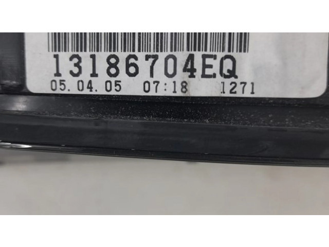 Přístrojová deska  Opel Vectra C 2005 13186704EQ  