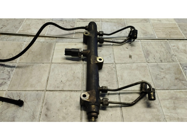 Vstřikovací lišta 0445214041   Chrysler Voyager  pro naftový motor 2.8  