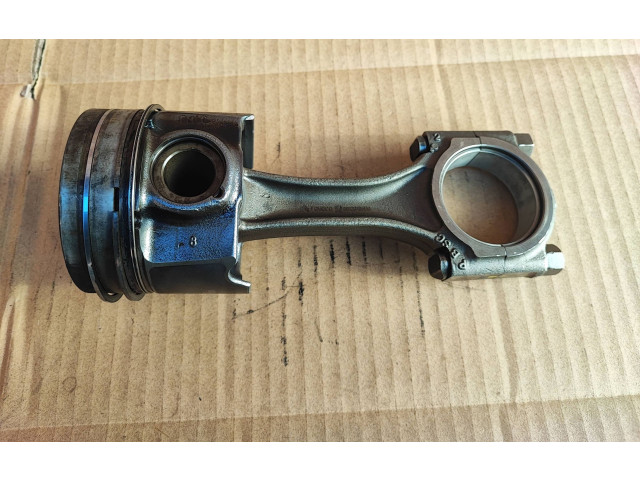 Píst 9812818680   Ford Mondeo MK V    T7CN 