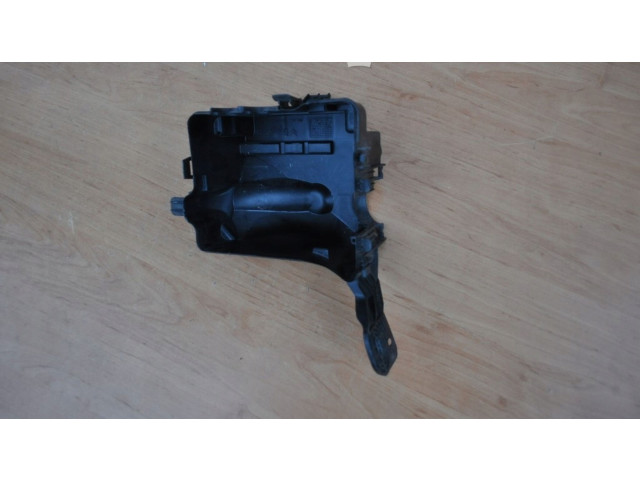   Pojistková skříňka 9657287080   Peugeot 207 2006