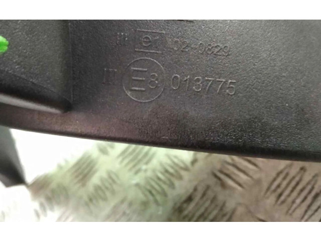 Zpětné zrcátko  Peugeot 107 2007  013775  