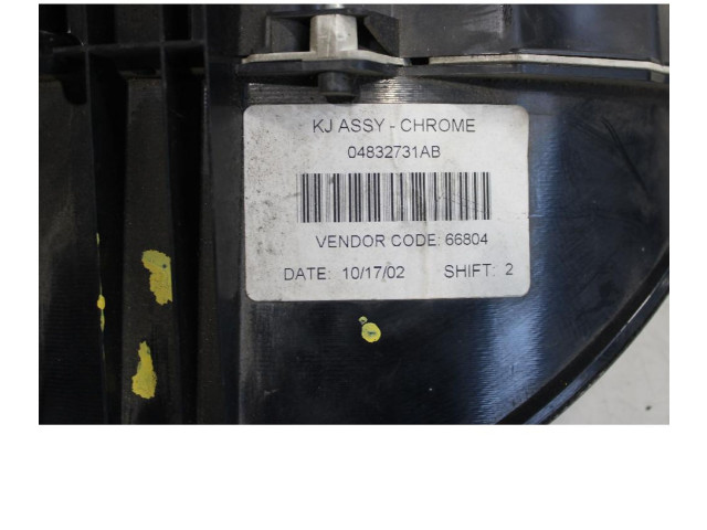 Přístrojová deska  Jeep Cherokee III KJ 2001 04832731AB  