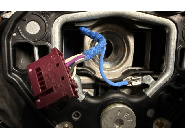 Volant Mercedes-Benz E W214 2024 A0004602218  