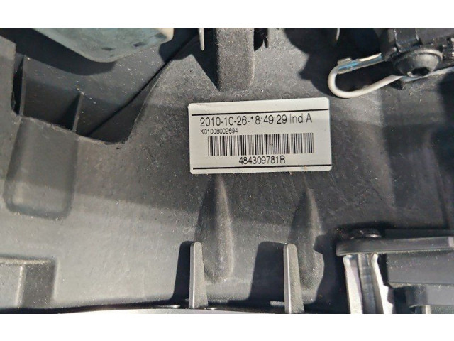 Руль Renault Laguna III  2007 - 2015 года IMPRK1465208      