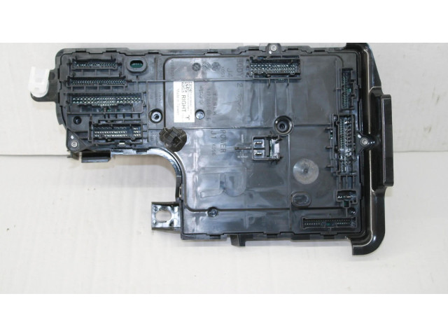 Блок комфорта 149784800E   Tesla Model Y   