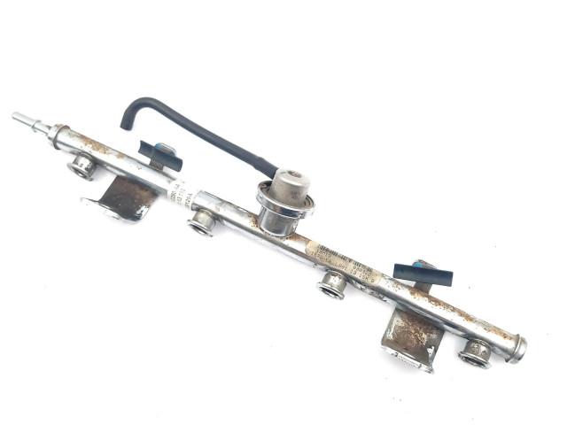 Vstřikovač 4M8G9D280AA, L36113150   Mazda 6  pro benzínový motor 1.8 L813 1.8