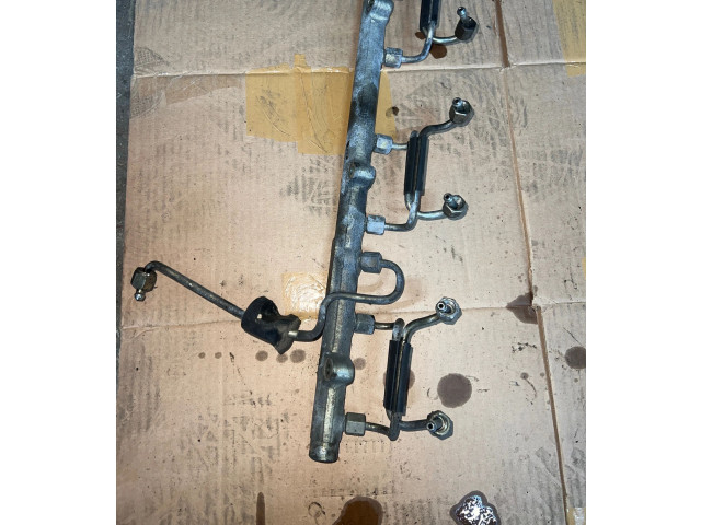 Vstřikovací lišta 0445216002   BMW 5 E39  pro naftový motor 3.0  