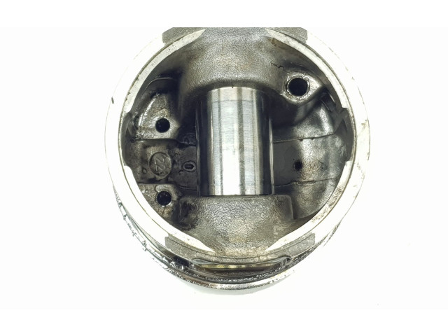Píst 120107F411, 120107F411   Nissan Terrano    TD27TI 