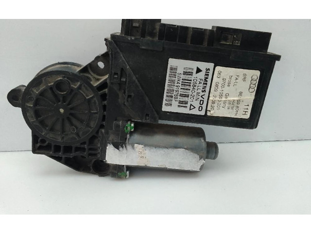 Шатун  8E1959801H    Audi A4 S4 B7 8E 8H  