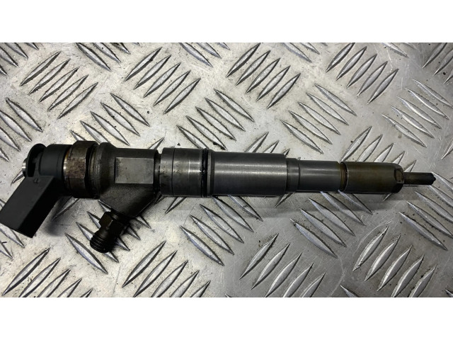 Vstřikovač 0445110216   BMW 3 E90 E91  pro naftový motor 2.0  