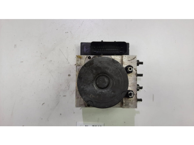 Jednotka ABS 6766300   BMW 5 E60 E61 2005