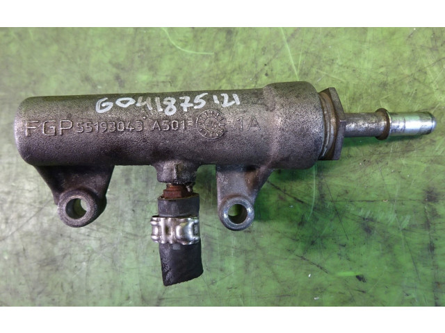 Vstřikovač 55193043   Fiat Croma     