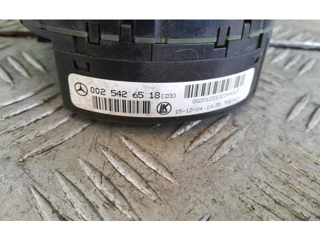 Vstřikovací lišta 0025426518   Mercedes-Benz T1     