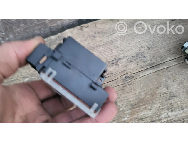 Ручка стеклоочистителей