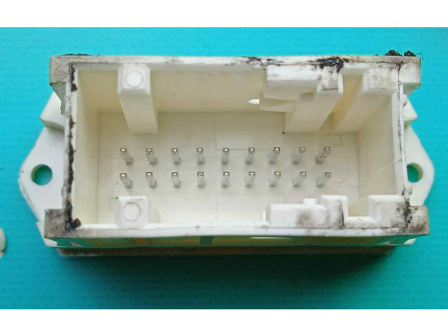 Přístrojová deska  Peugeot 407 2005 1.CONECTOR, VDO  