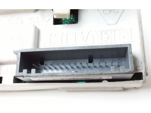 Дисплей    P8200028364A, P8200028364   Renault Scenic I