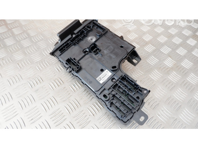 Блок комфорта 165765039A, 167097700A   Tesla Model Y   