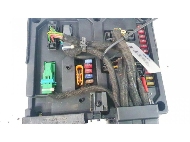 Блок предохранителей  7m0971882a, zm2114a212aa   Ford Galaxy    