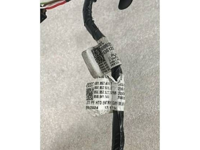 Zpětné zrcátko  Audi A5 2024  8B1857409T  