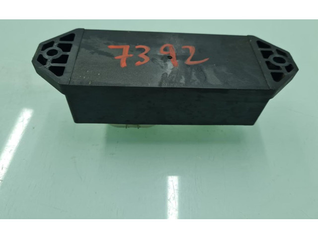 Блок управления двигателя 30090043   MG ZS