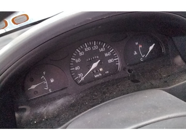 Přístrojová deska  Toyota Starlet (P90) V 1998 83800-10480, 157390-6861  