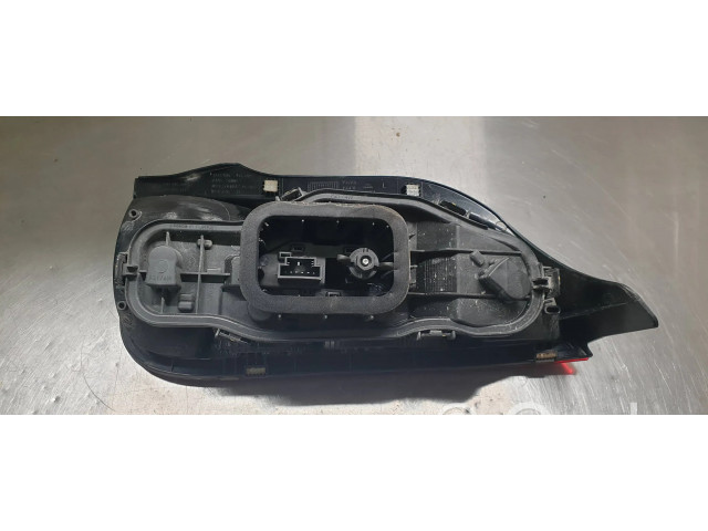 Задний фонарь левый 1S0945095G, 154896038    Volkswagen Up   2011- года