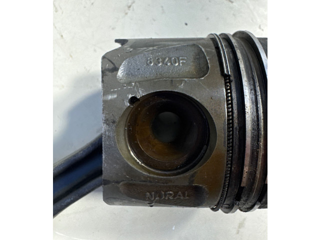 Píst 8340F   Mercedes-Benz ML W164    642.940 