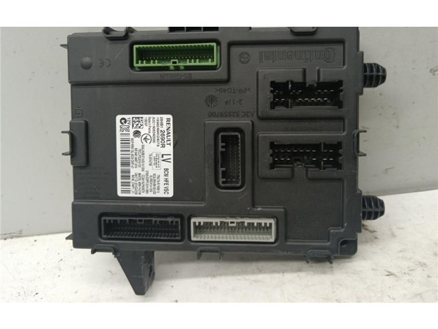 Блок предохранителей  284B12690R, 0090012   Renault Kadjar    