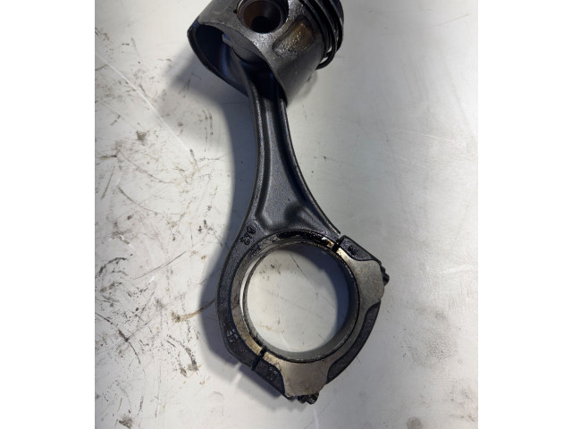 Píst 8340E   Mercedes-Benz ML W164    642.940 