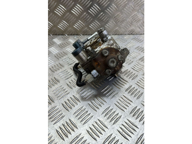 Топливный насос Mazda 6  2013 - 2016 года SH0113800, 2940001660      
