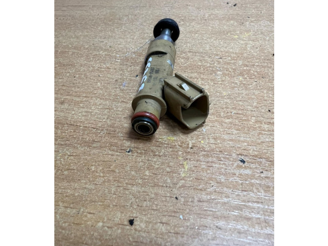 Vstřikovač 232500T030, F5353   Toyota Avensis T270     