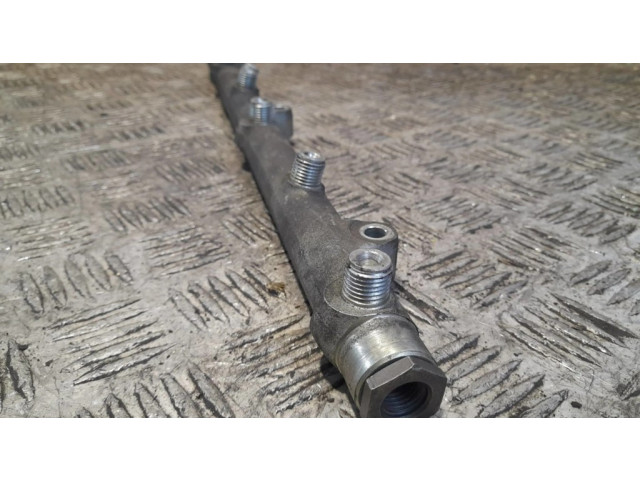 Vstřikovací lišta 0445216002   BMW 5 E39  pro naftový motor 3.0  