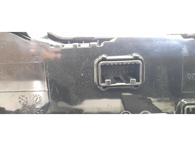 Блок управления климат-контролем 97250H8220SA1   KIA Stonic