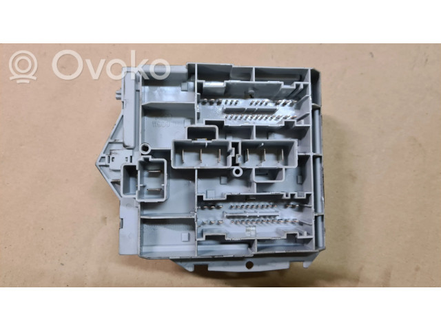 Блок предохранителей 11908, 0051738102057657   Fiat Croma    