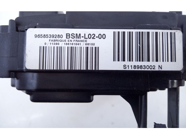 Pojistková skříňka Řídící jednotka BSM 9658539280, E3-B2-35-2   Peugeot 407 2006