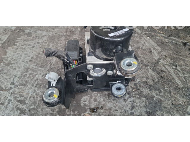 Jednotka ABS 31329139   Volvo XC70 2013