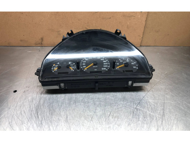 Přístrojová deska  Mercedes-Benz ML W163 2002 A1635405811, 15422384  