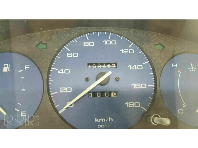 Přístrojová deska  Mazda 121 1990 769904042, 46DB03  