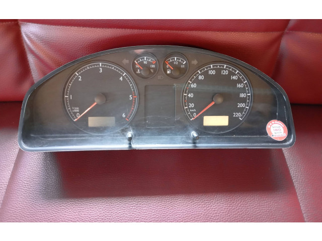 Přístrojová deska  Volkswagen Multivan T5 2004 7H5920850G  