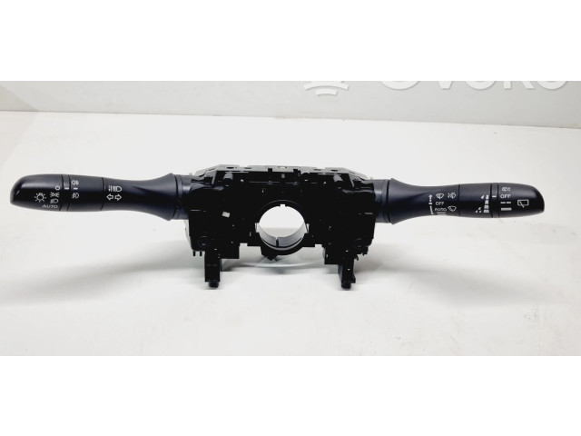 Ручка стеклоочистителей 255604EA0E, 255604EA2B   Nissan Pulsar