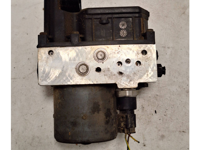 Jednotka ABS 0265225121, 4B0614517H   Volkswagen PASSAT B5.5 2002