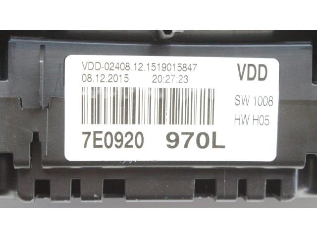 Přístrojová deska  Volkswagen Transporter - Caravelle T6 2016 7E0920970L  