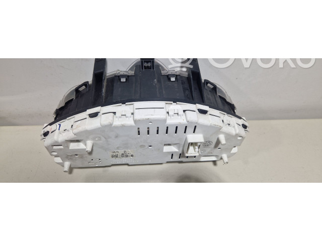Панель приборов MM0038001   Mitsubishi Colt       