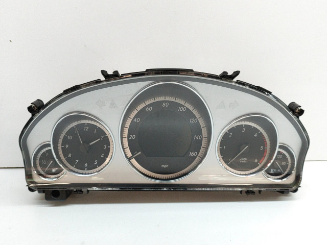 Přístrojová deska  Mercedes-Benz E W212 2010 A2129002010, A2129014100  