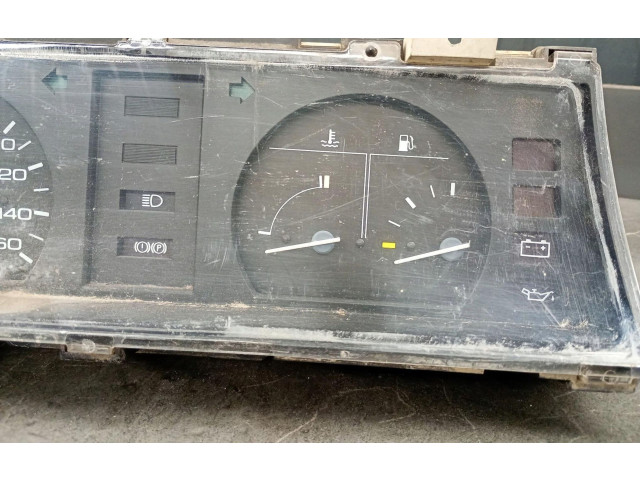 Дисплей       Nissan Vanette